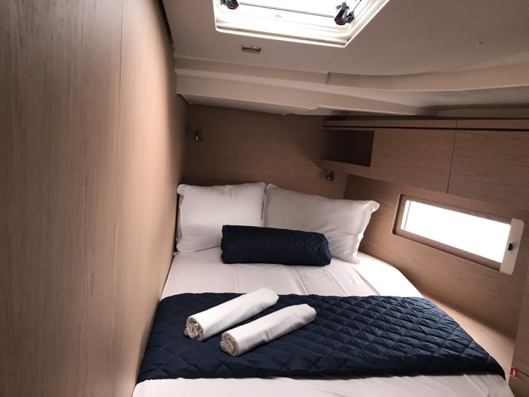 Location bateau Castiglioncello pas cher Oceanis 51.1