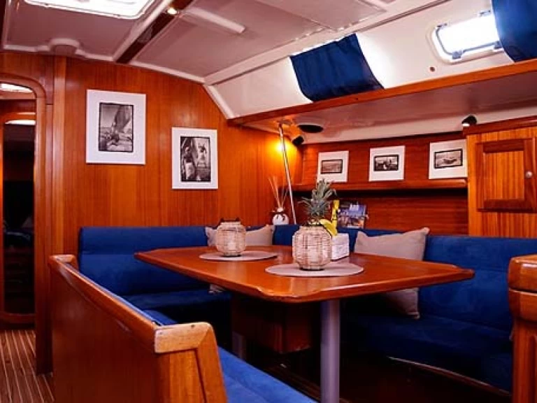 Louez un Dufour Dufour 43 Classic à Port Olympique de Barcelone