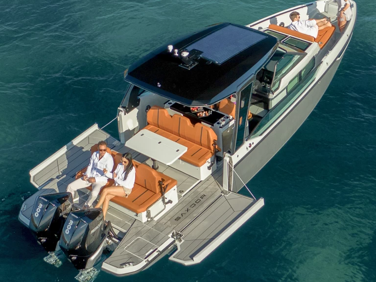 Location bateau Cannes pas cher Saxdor 320 GTO