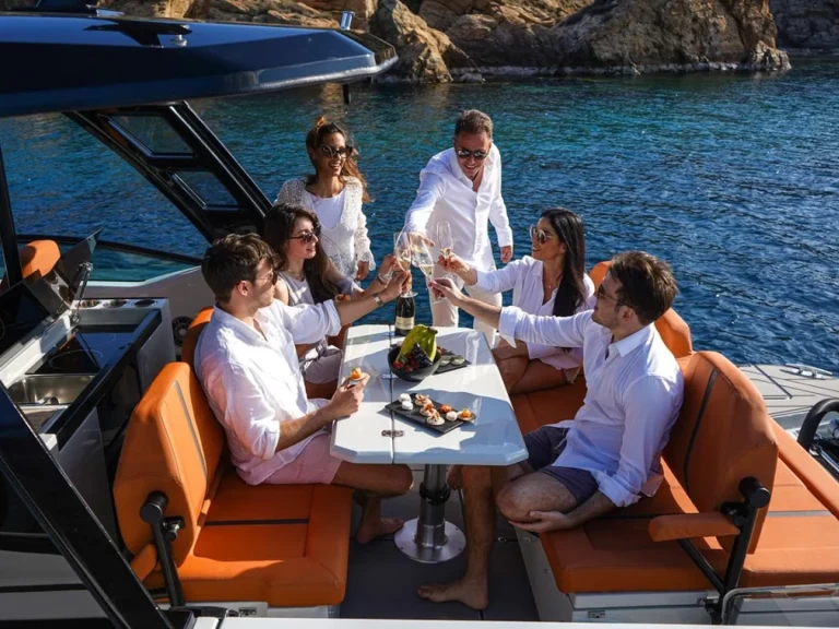 Location à Cannes - Saxdor Saxdor 320 GTO sur SamBoat