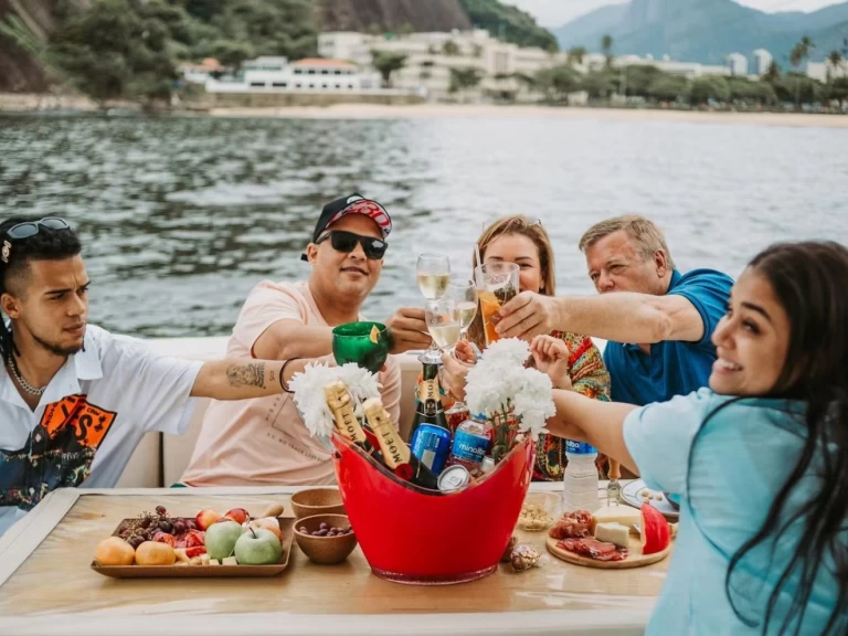 Location Bateau à moteur Cobra avec permis