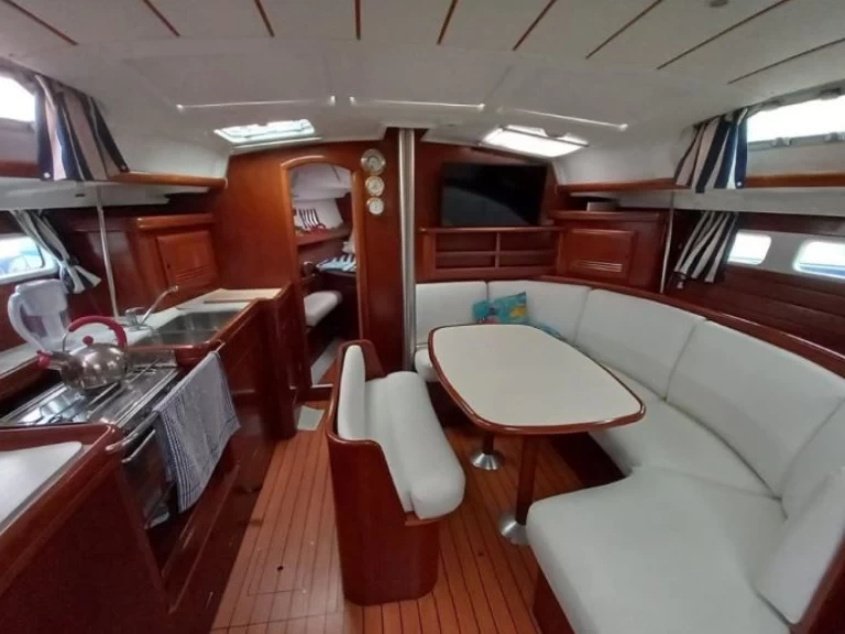 Louer Voilier avec ou sans skipper Bénéteau à Espagne