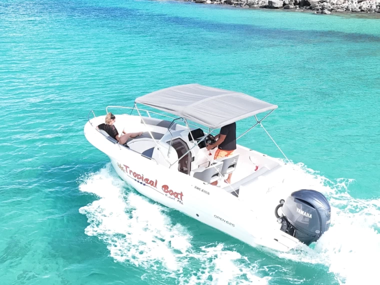 Location Bateau à moteur Pacific Craft avec permis