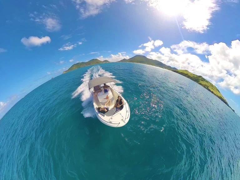 Location Bateau à moteur à Marigot - Pacific Craft Pacific Craft 625 Open
