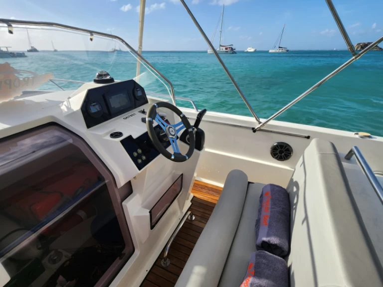 Location Bateau à moteur Pacific Craft avec permis