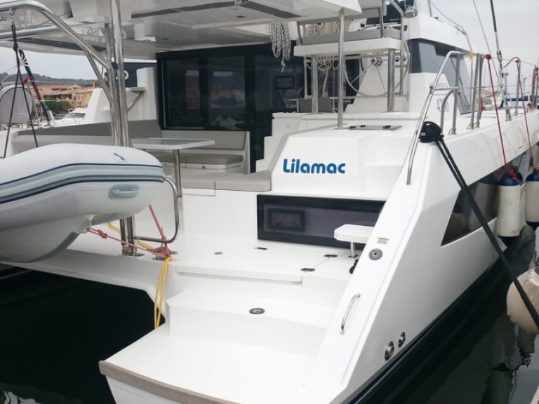 Leopard Catamarans / Robertson & Caine Leopard 42 - 4 cab. a louer à Cannigione