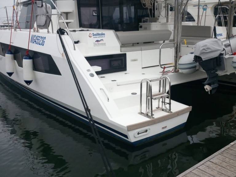 Location à Cannigione - Leopard Catamarans / Robertson & Caine Leopard 42 - 4 cab. sur SamBoat