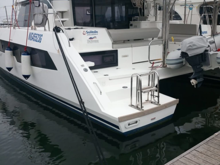 Location à Cannigione - Leopard Catamarans / Robertson & Caine Leopard 42 - 4 cab. sur SamBoat