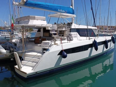 Leopard Catamarans / Robertson & Caine Leopard 50 - 5 + 1 cab charter bareboat or captained in  Furnari