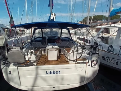 Wynajmij Bénéteau Oceanis 40.1 w Procida