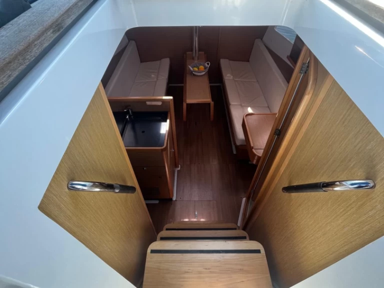 Louer Voilier avec ou sans skipper Jeanneau à Cannigione