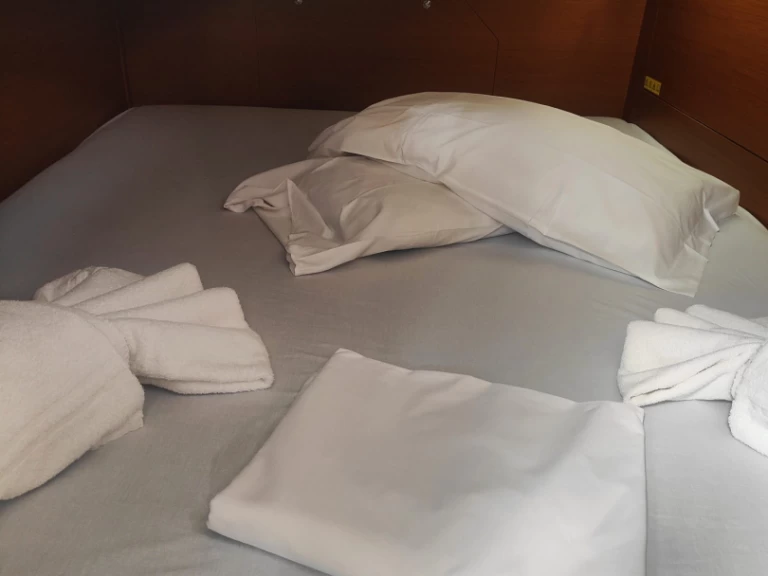 Jeanneau Sun Odyssey 440 a louer à Furnari