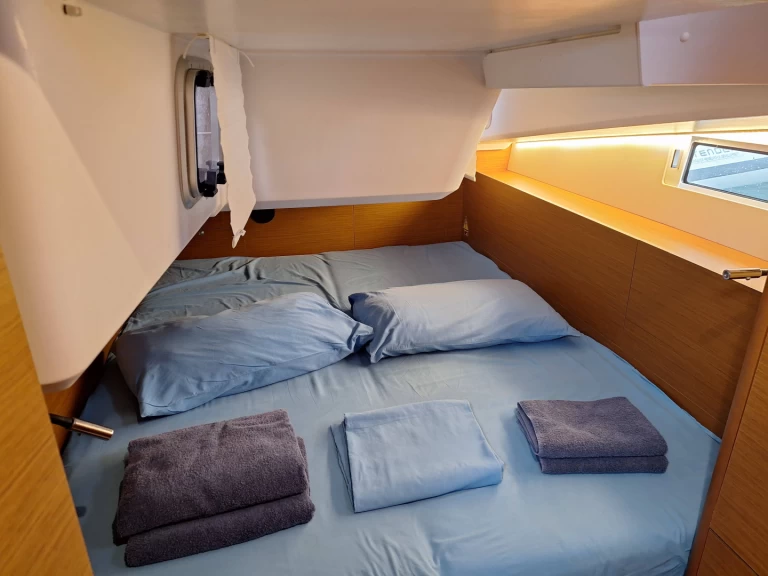 Louer Voilier avec ou sans skipper Jeanneau à Furnari