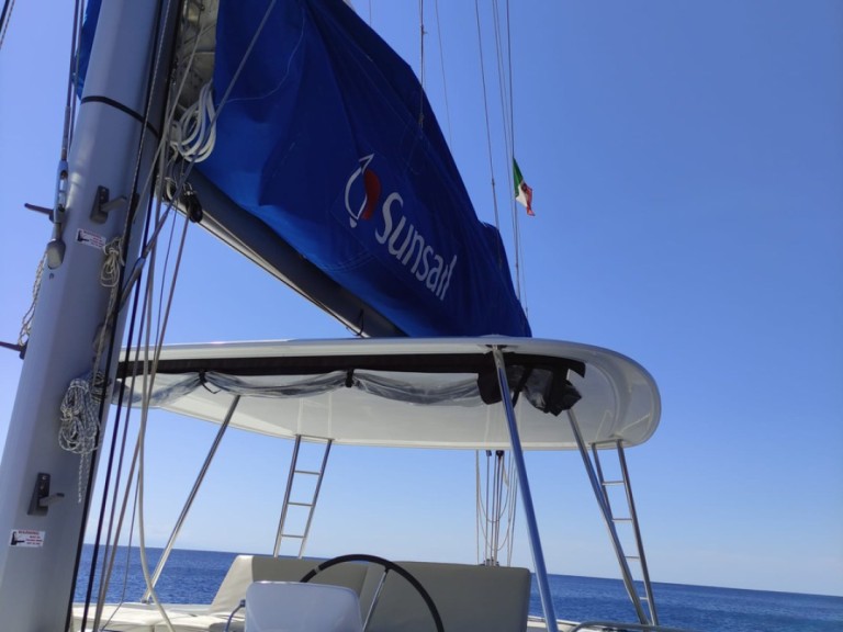 Location bateau Furnari pas cher Lagoon 46