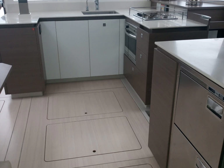 Leopard Catamarans / Robertson & Caine Leopard 42 - 4 cab. a louer à Cannigione