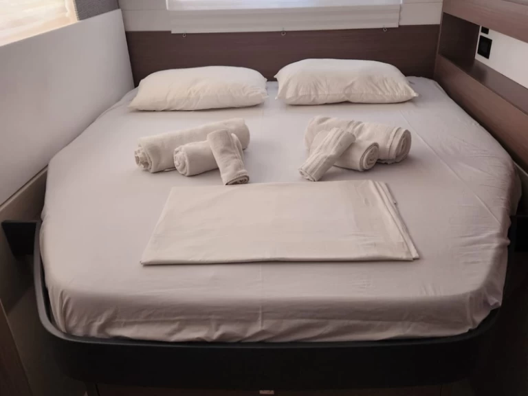 Location à Cannigione - Leopard Catamarans / Robertson & Caine Leopard 45 sur SamBoat