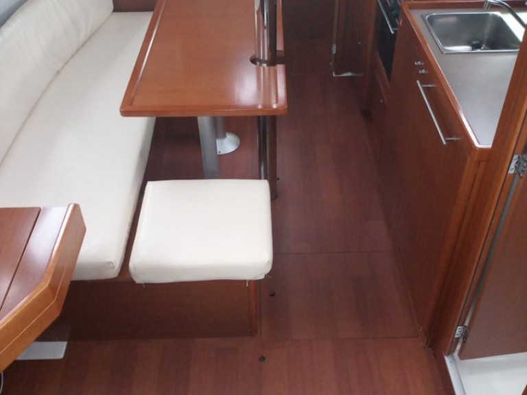 Location Voilier à Cannigione - Bénéteau Oceanis 35.1