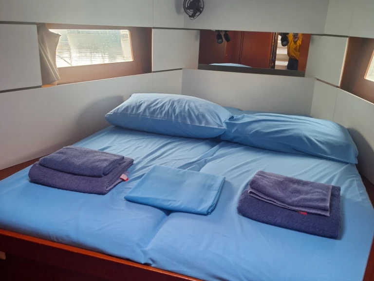 Location bateau Furnari pas cher Oceanis 38.1