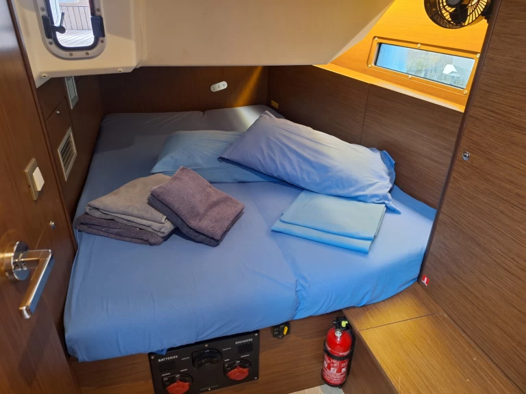 Location bateau Bénéteau Oceanis 40.1 à Procida sur Samboat