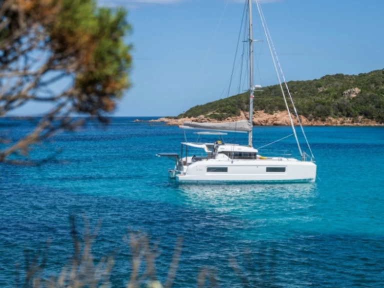 Location bateau Lagoon Lagoon 38 à Figari sur Samboat