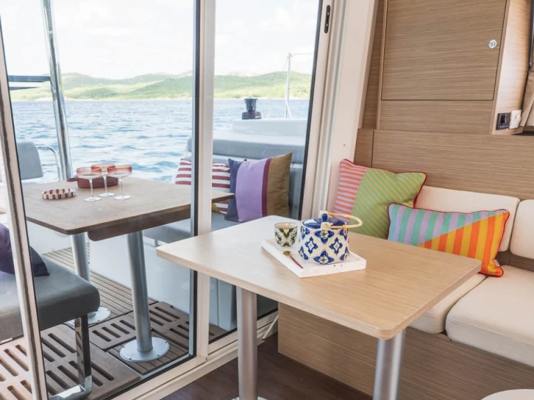 Louer Catamaran avec ou sans skipper Lagoon à Figari