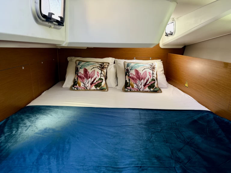 Jeanneau Sun Odyssey 490 a louer à Piso Livadi