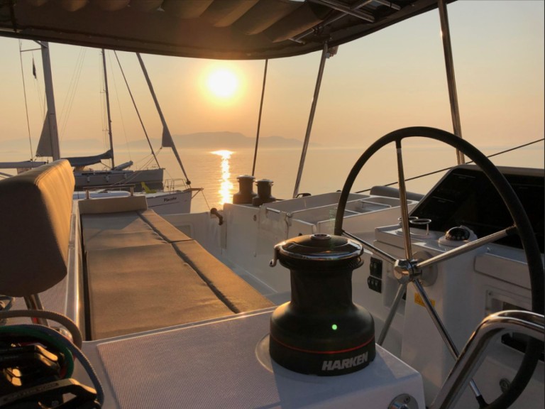 Catamaran à louer à Lefkáda au meilleur prix