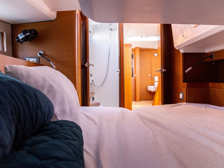 Location à Lávrio - Jeanneau Sun Odyssey 490 sur SamBoat