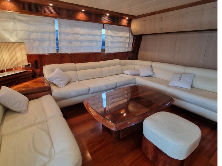 Location bateau San Vincenzo pas cher 20 s