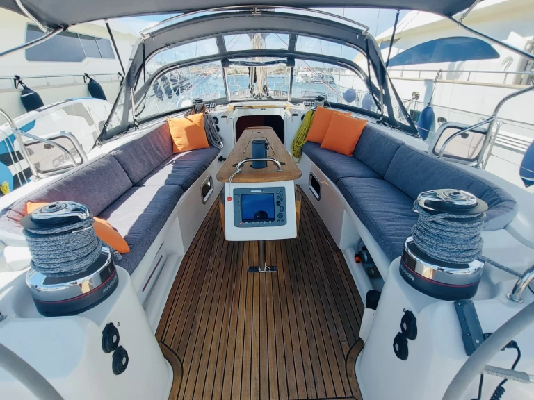 Voilier à louer à Golfo Aranci au meilleur prix