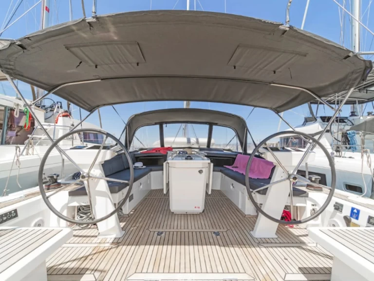 Location bateau Lávrio pas cher Oceanis 46.1