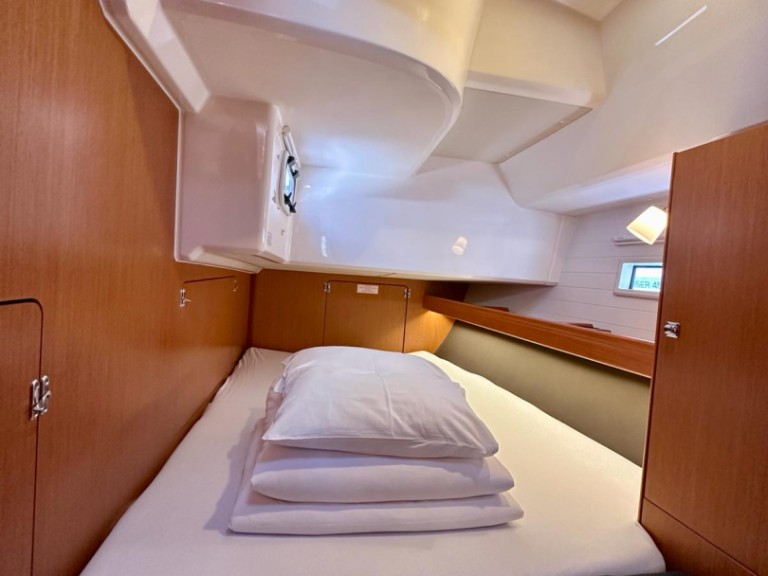 Louez un Bavaria Cruiser 46 à Sukošan