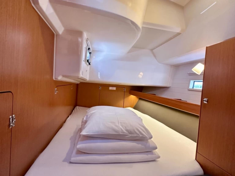 Louez un Bavaria Cruiser 46 à Sukošan