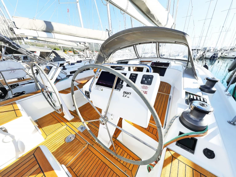 Louez un Hanse Hanse 455 à Kaštela