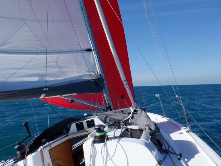 Location bateau Elan E3 à Porto Antico di Genova sur Samboat