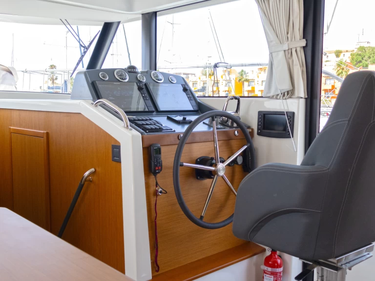 Location bateau Portimão pas cher Swift Trawler 48