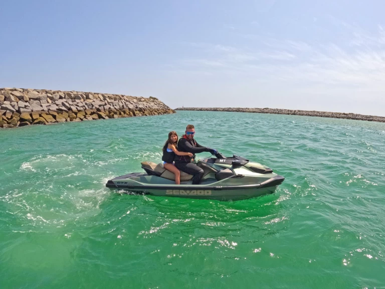 Location Jet ski Sea-Doo avec permis