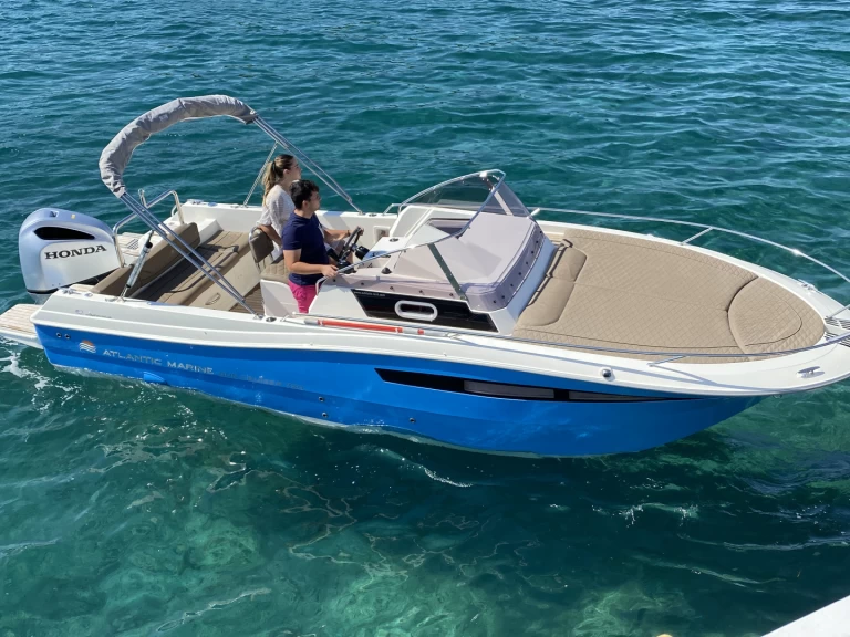 Location Bateau à moteur Atlantic avec permis