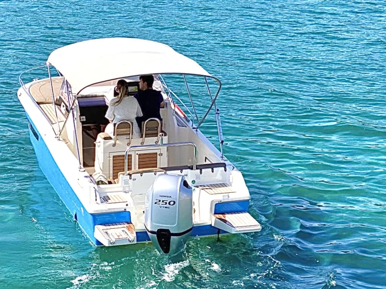 Location bateau Atlantic ATLANTIC 750 SUN CRUISER à Tribunj sur Samboat