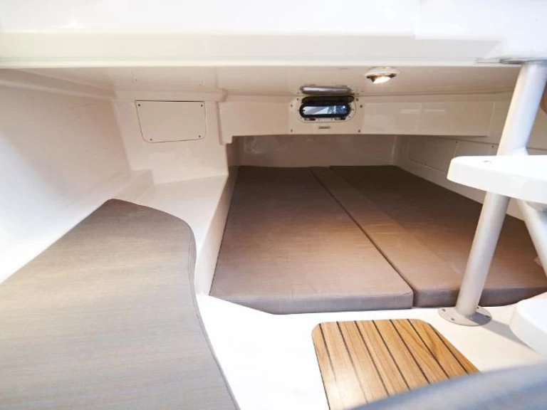 Louez un Quicksilver Activ 805 Cruiser à Tribunj