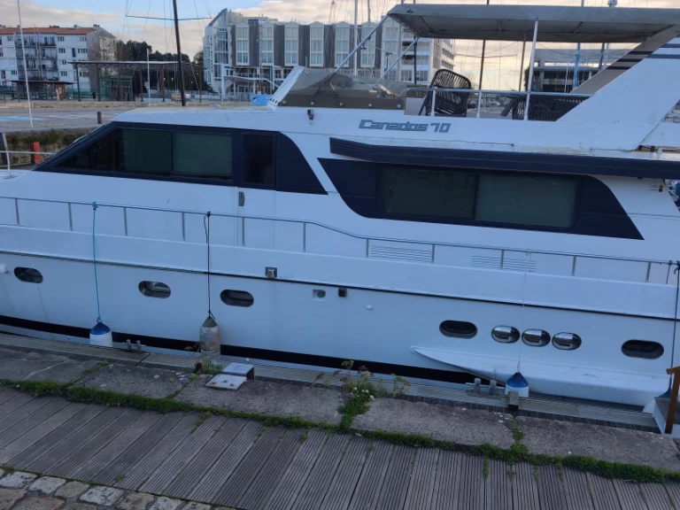 Yacht à louer à La Rochelle au meilleur prix