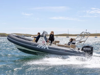 Yacht charter La Trinité-sur-Mer cheap BWA 22 GTO