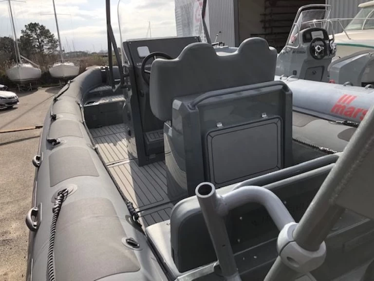 Highfield Patrol 660 a louer à Port-Haliguen