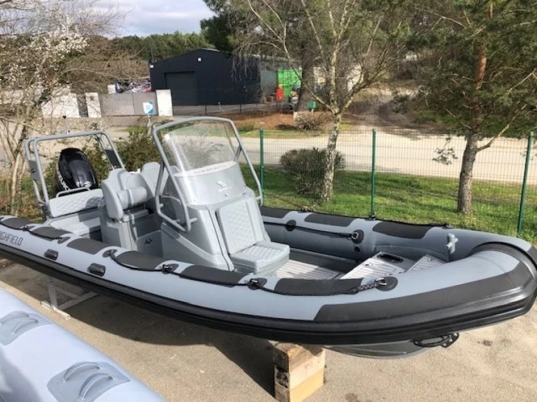 Louez un Highfield Patrol 660 à Port-Haliguen