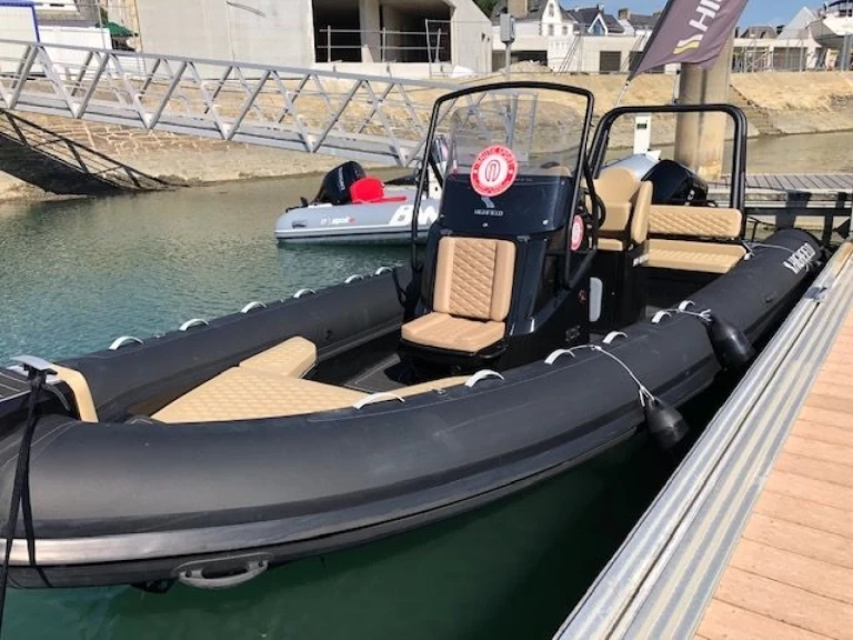 Location bateau La Trinité-sur-Mer pas cher HIGHFIELD 700