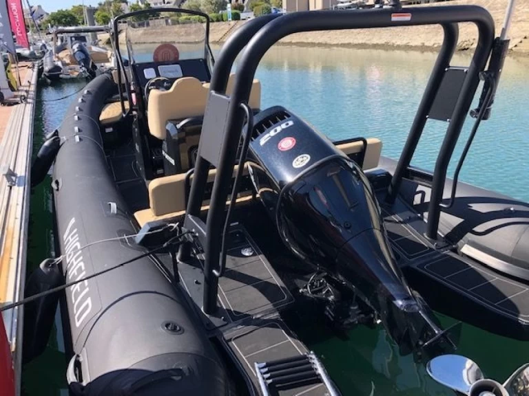 Location bateau Highfield HIGHFIELD 700 à La Trinité-sur-Mer sur Samboat