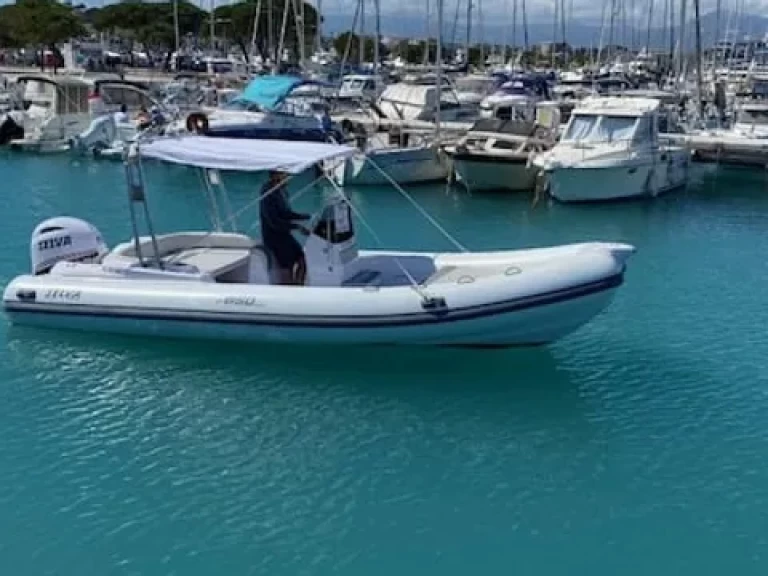 Location à Antibes - Selva Selva D650 Family sur SamBoat