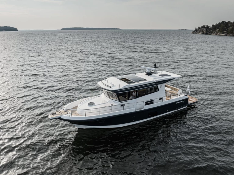 NORD STAR NORD STAR 42 PATROL a louer à La Trinité-sur-Mer