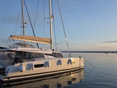 Louer Catamaran avec ou sans skipper Fountaine Pajot à Rhodes (Ville)