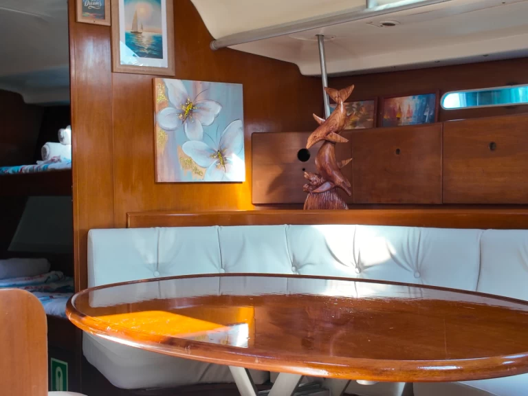 Louer Voilier avec ou sans skipper Bénéteau à Rhodes (Ville)